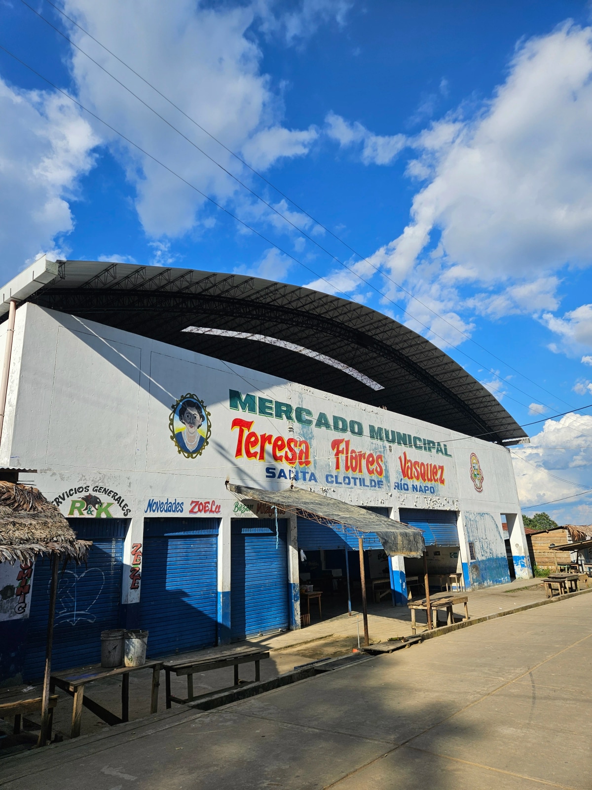 Market in Santa Clotilde